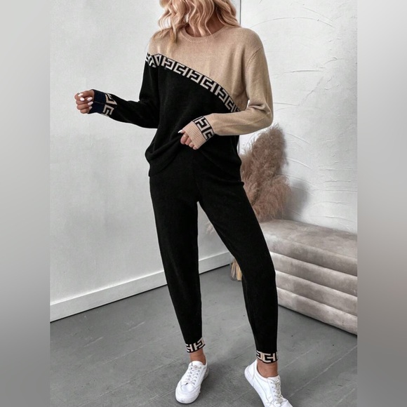 Stylish Black and Tan Sweater and Pants Matching Set - Picture 1 of 7
